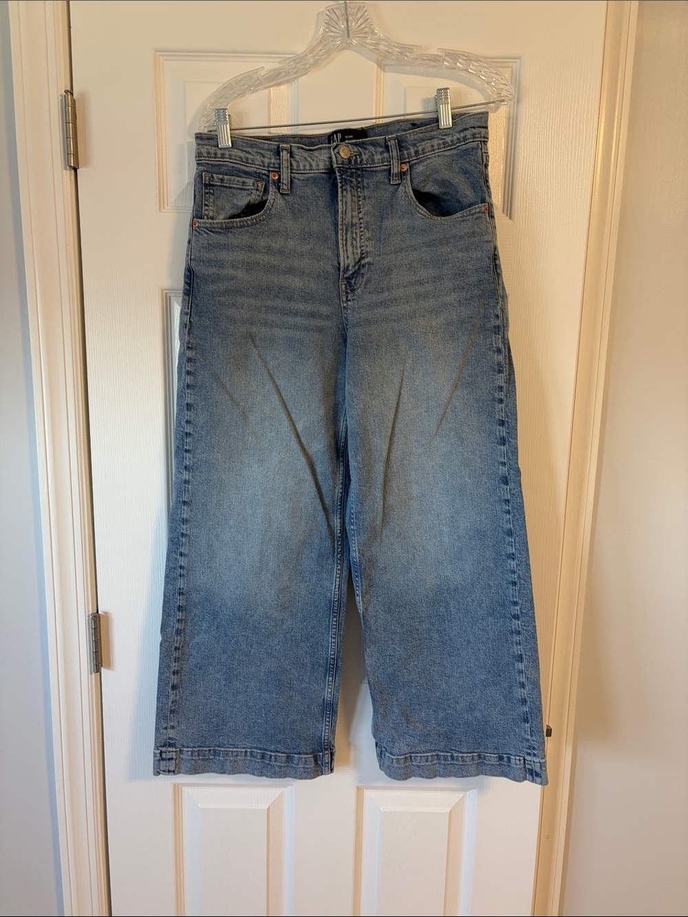 GAP High-Rise Wide Leg Jeans in Light Blue Denim